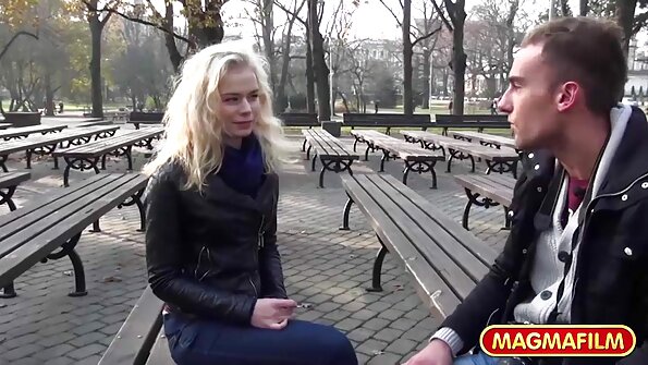 Plavokosa mama Lana Cox Igraj se sa svojim stalcima sandra afrika porno snimak