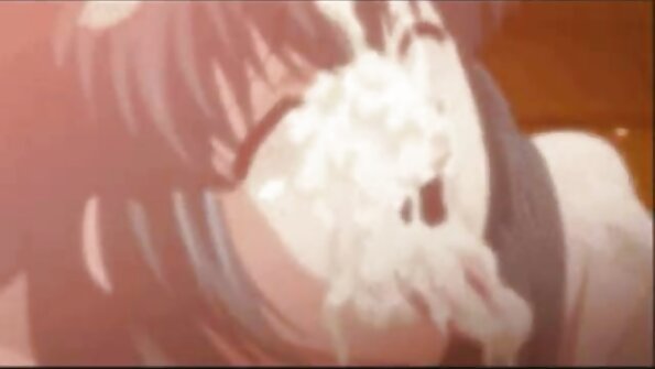 Lijepa profesorica matematike drži maca diskrecija porno snimci privatne satove