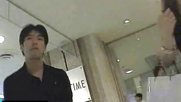 Lijepa brineta se amaterski klipovi potpuno zadovoljila