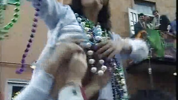 Julie Cash voli porno snimci amaterski doggy style položaj