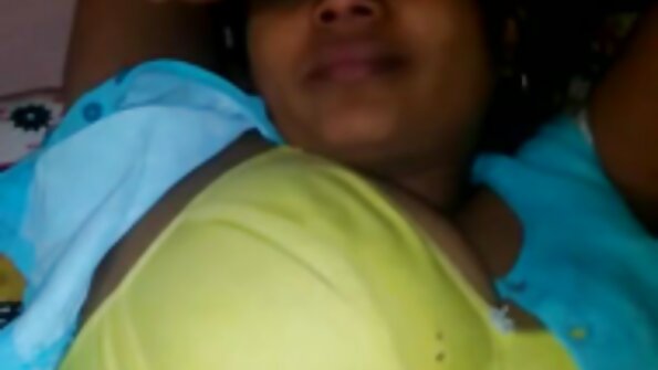 Sofi Ryan se masira amaterski snimci sex i seksa u nekoliko različitih položaja