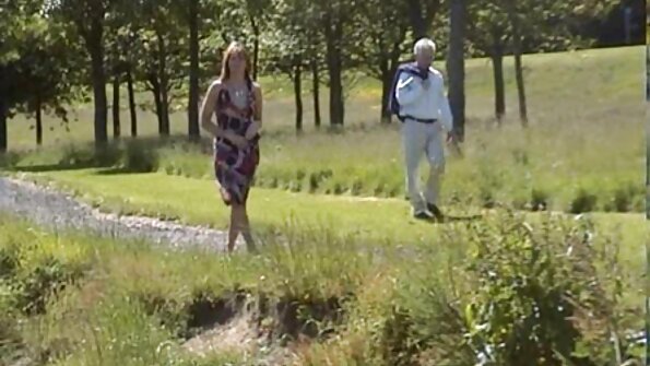 Loni Evans jebe svoje porno snim prijatelje