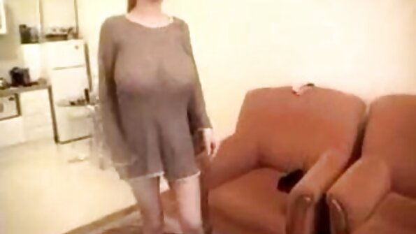 Nikita Bellucci porno kucni snimci zavodi svog prijatelja muža