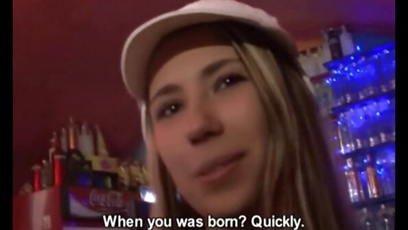 Nyomi razgovara s Flesh mikrofonom za privatni sex klipovi pregovaranje