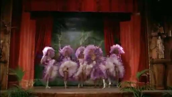 Prekrasna žena jebe privatni sex klipovi muževljevu prijateljicu