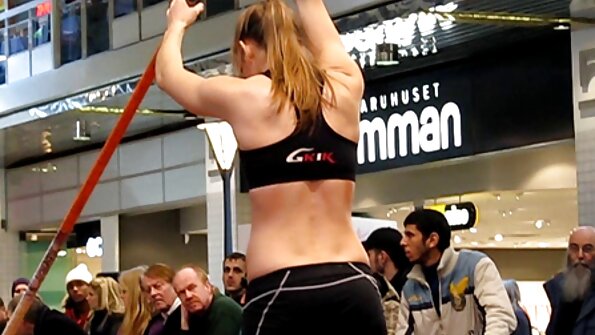 Seksi navijačica amaterski klipovi jebe svog trenera