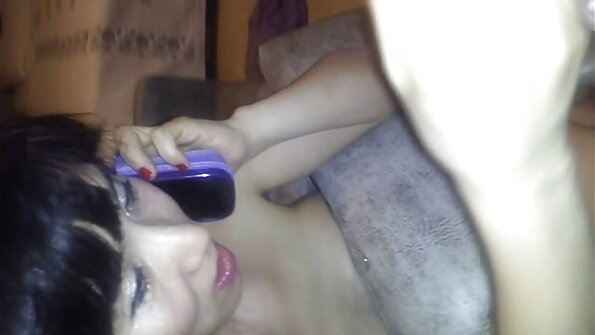 Ariella Ferrera iskoristila amaterski klipovi je priliku s djetelinom